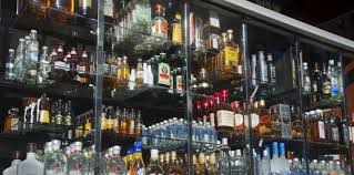 Maintenant, passons aux choses sérieuses, j'avais prévu le coup au Naoned Stadium en faisant le plein d'alcool hier soir!! Soyez donc tous les bienvenus!!