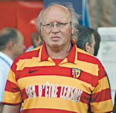 fa cup lens.jpg